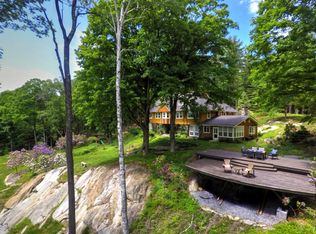 304 High St, Becket, MA 01223