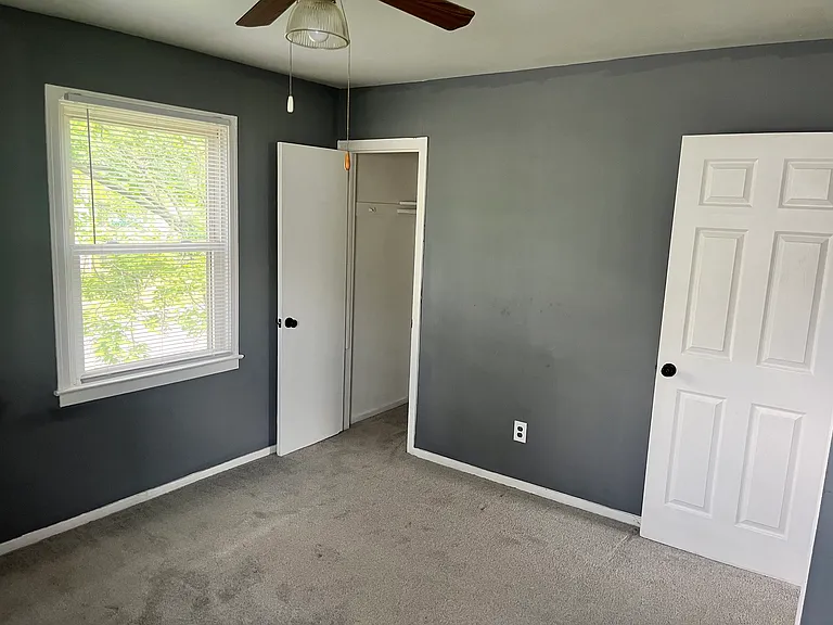 741 Valerie Ln — Photo 12