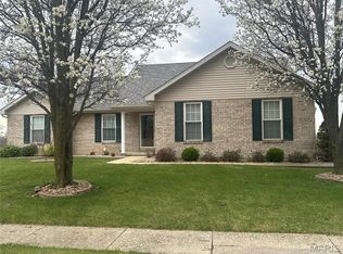 429 E Locust St, Columbia, IL 62236