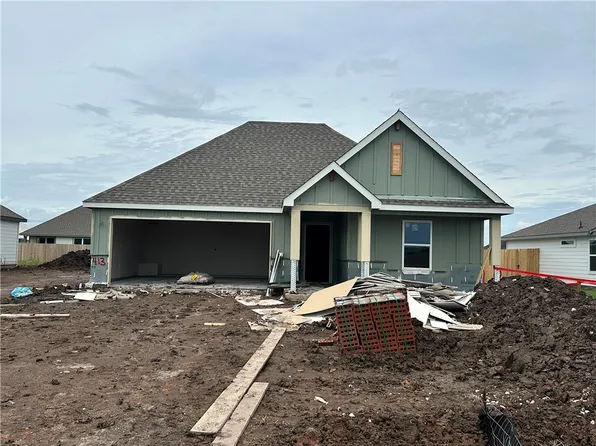 413 Combine Rd, Snook, TX 77878