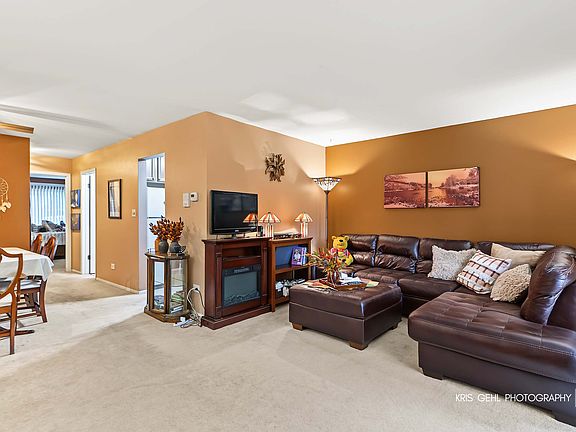 3rd image of 271 12th St APT B