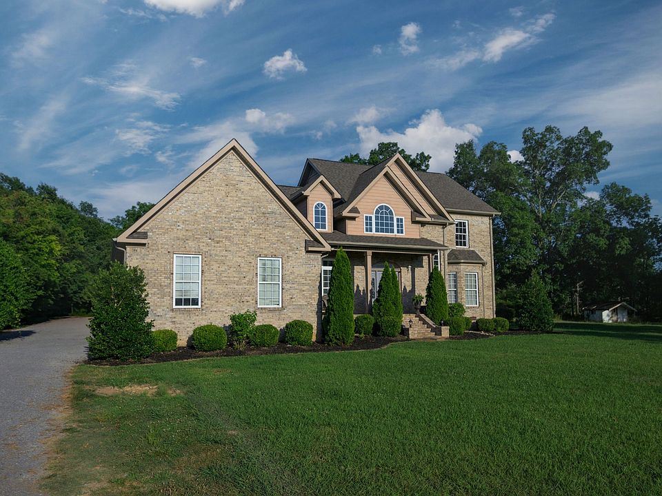 1st image of 1640 Fairfield Pike