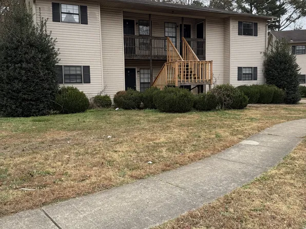 5004 Chancellor Sq NW Unit D, Huntsville, AL 35810