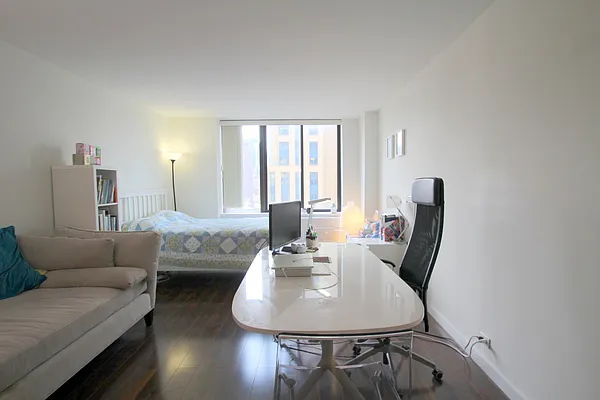 Rented by Nest Seekers International | media 26