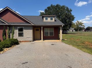 3061 Old Furnace Rd UNIT B, Boiling Springs, SC 29316