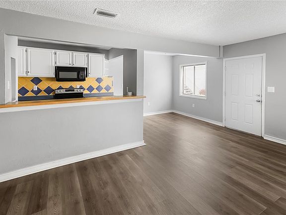 3rd image of 1829 BOUGH AVENUE #3