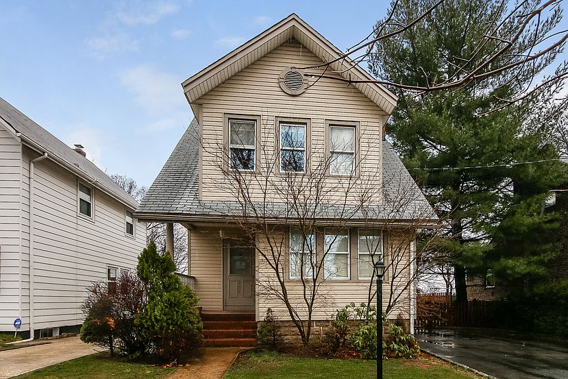 1st image of 206 Forest St #208