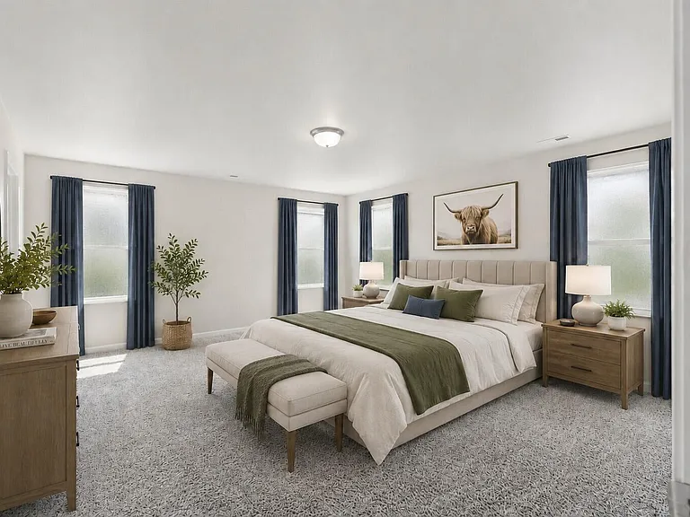 Gorgeous and a Romantic Large Master Bedroom with plenty of room and sunshine. Come Dance with me !