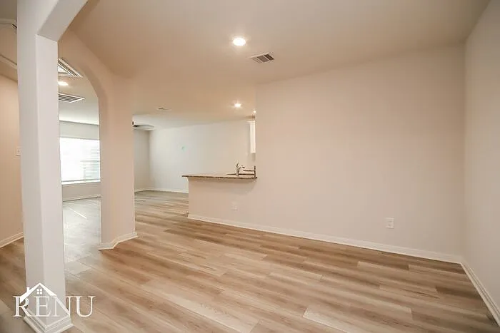 10446 Sweetwater Creek Dr — Photo 7