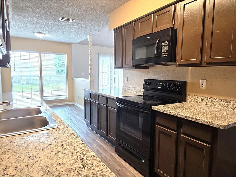 13427 Juniper Point Dr — Photo 18