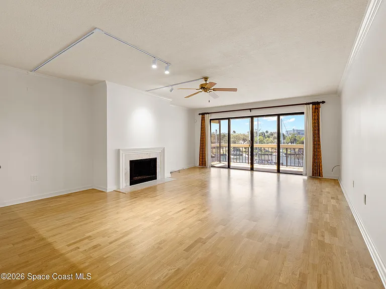 2220 Front St #303 — Photo 6