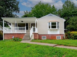 1511 Sharon Rd, Winston Salem, NC 27103