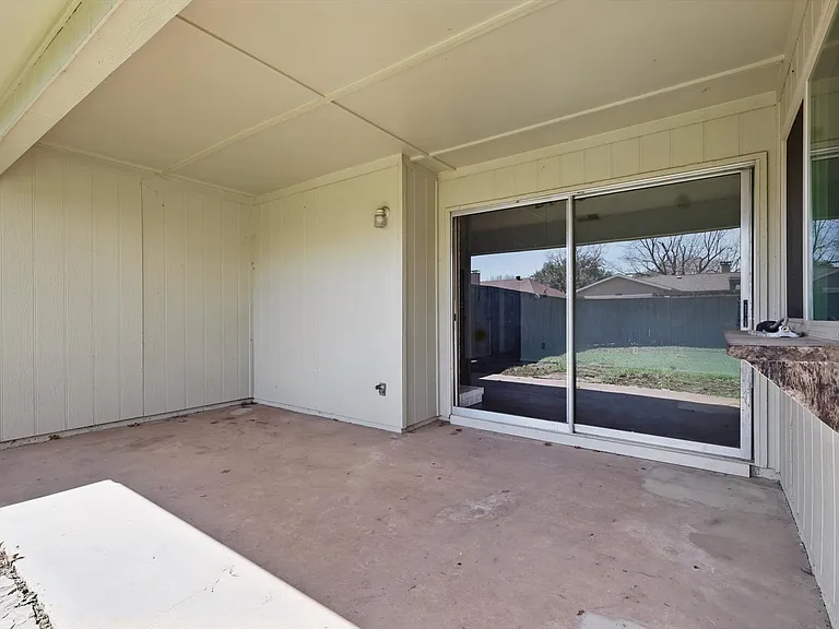 338 Edgewood Dr — Photo 26