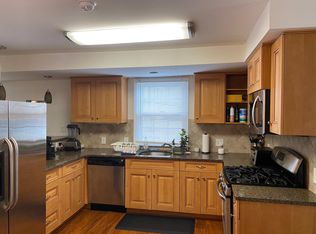 33 Kings Hwy E #2, Haddonfield, NJ 08033