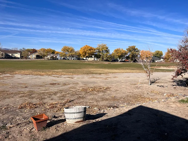588 Wedge Ln — Photo 33