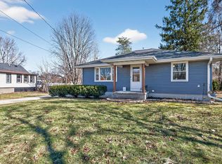305 S Concord Rd, Oconomowoc, WI 53066