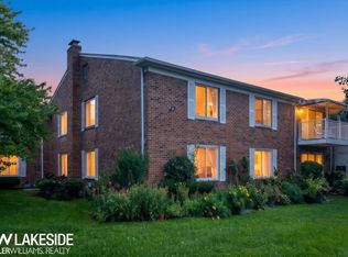 42221 Toddmark Ln APT 123, Clinton Township, MI 48038