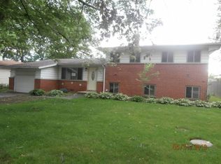 1080 Austin Ave, Aurora, IL 60505