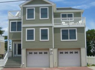 27 N 9th St, Surf City, NJ 08008