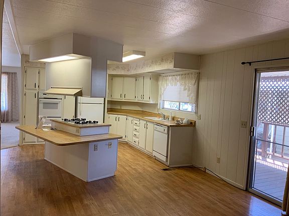 4th image of 104 Melody Ln #104