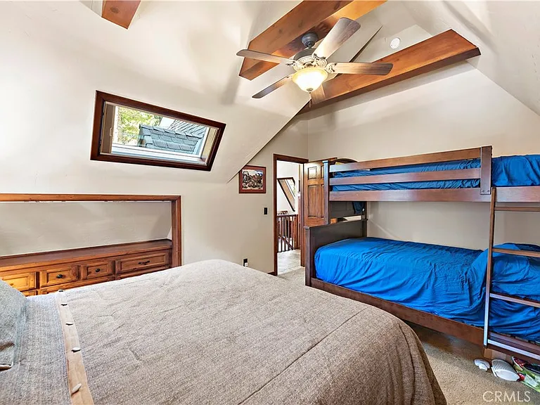 400 Cottage Grove Rd — Photo 32