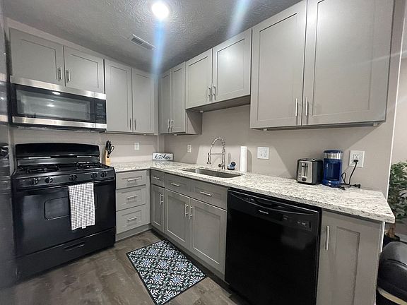 4th image of 1335 W 69th St APT 2