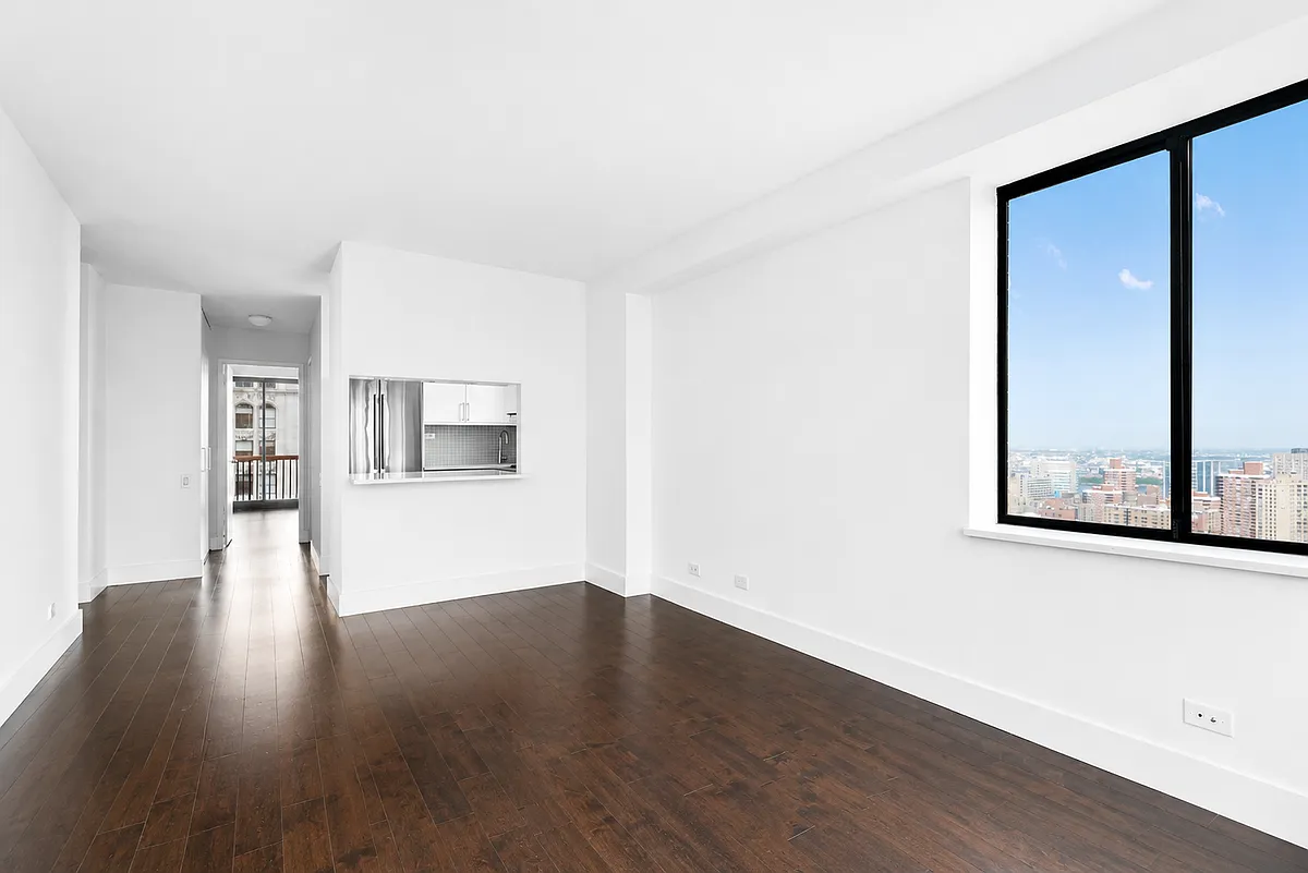 Building Photo - 45 E 25th St #36C