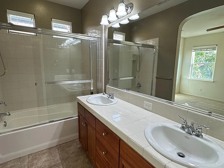 1732 N Dutch Ave — Photo 24