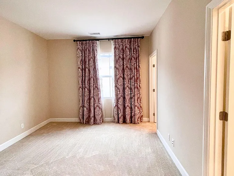 106 Espina — Photo 37
