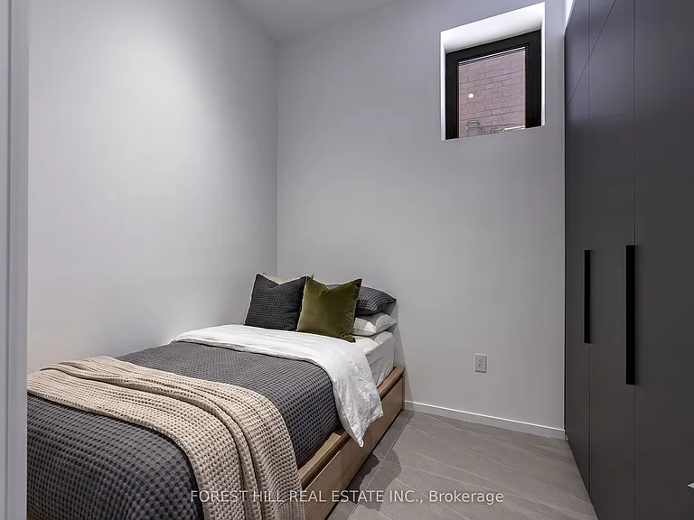 42 Cameron Ave — Photo 41