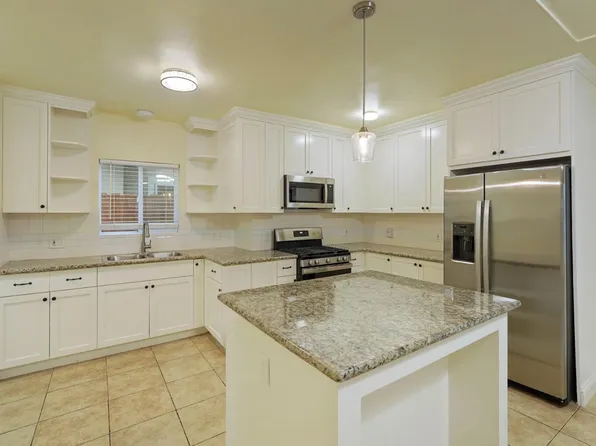 129 Sunset Blvd, Modesto, CA 95351