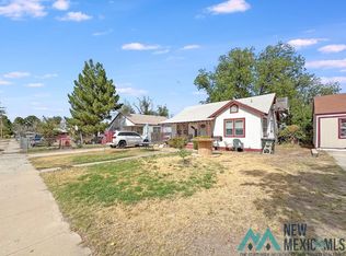 408 S Lake St, Carlsbad, NM 88220