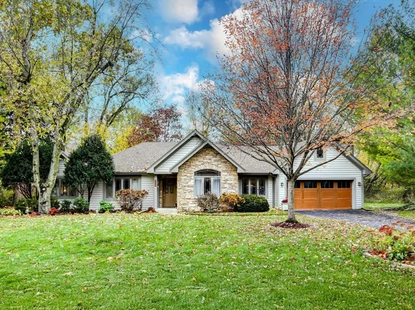 12032 S 75th Ave, Palos Heights, IL 60463