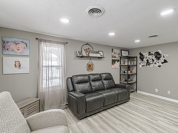 2nd image of 8125 State Road 39