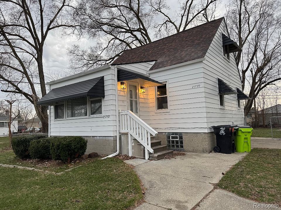1st image of 25759 Groveland St