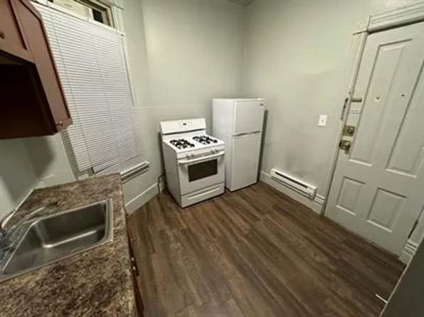 116-118 Center Street, 116 Center St #4, Elgin, IL 60120