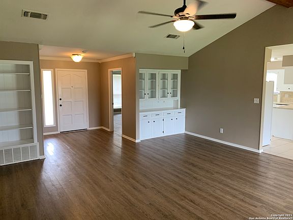 5th image of 1120 Tumbleweed Dr