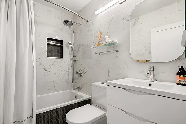 Rented by Compass | media 26