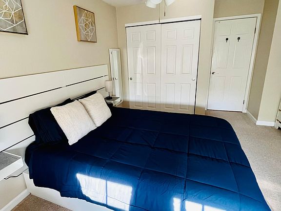 2nd image of 1410 N York St APT 34