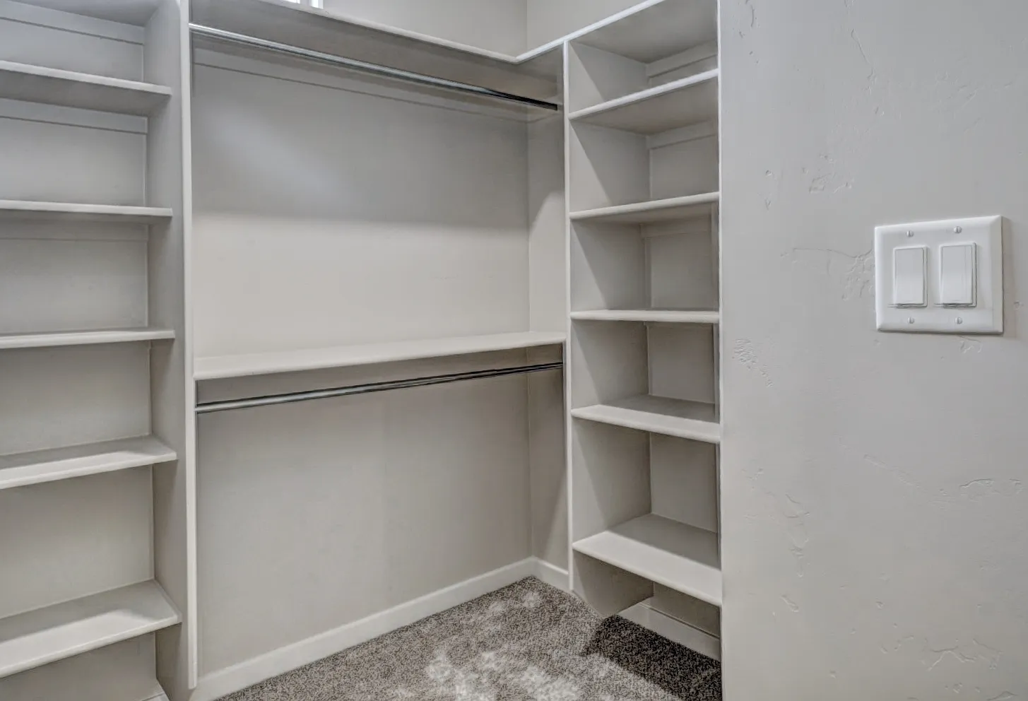 3 bed, 1631 sqft, $2,750 — Photo 3