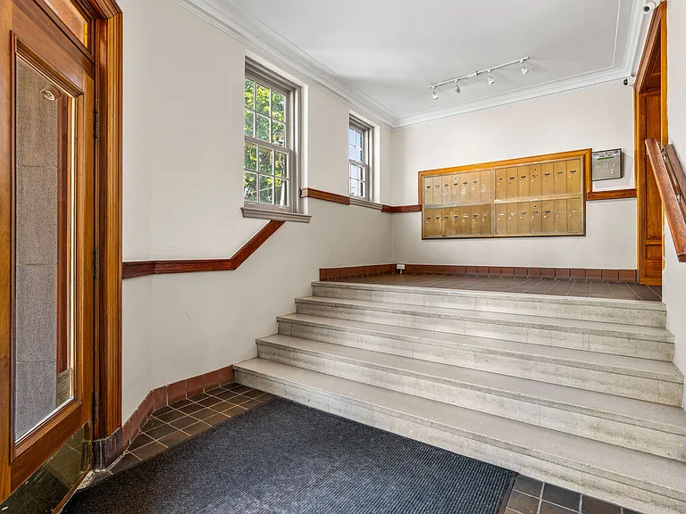 353 Harvard St — Photo 11