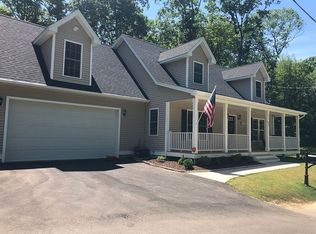 43 Lake Of Isles Rd, North Stonington, CT 06359