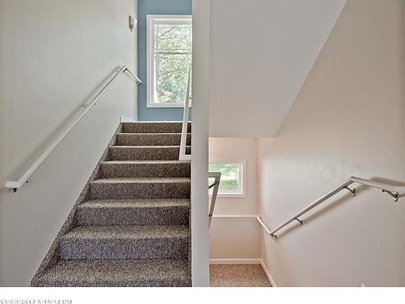 4th image of 210 Forest St Unit 4