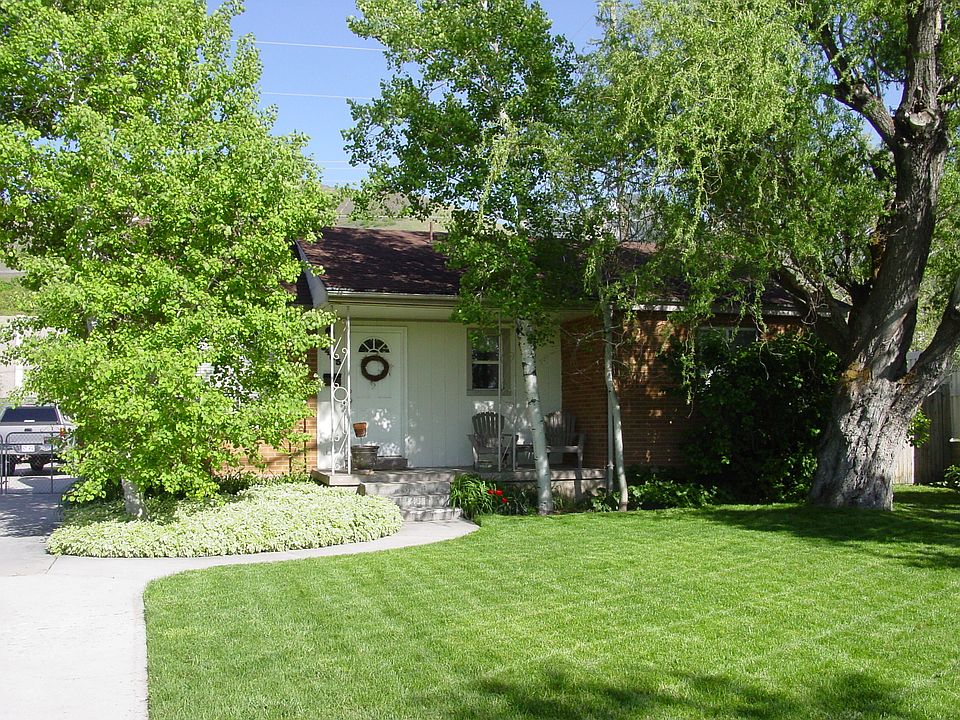 3405 La Mesa front view