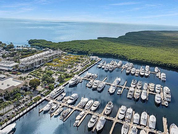 3rd image of 201 Ocean Reef Dr #Es-22