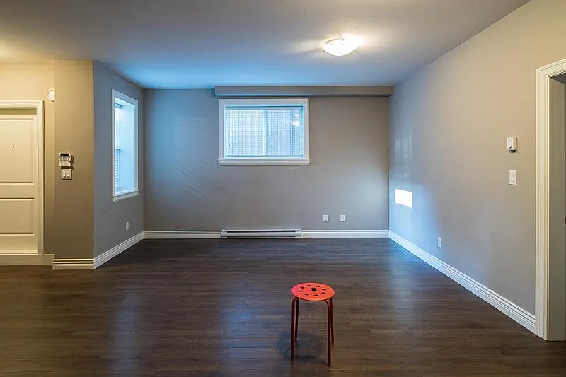 2 bed, 850 sqft, $1,800 — Photo 1