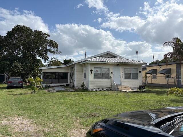 1st image of 522 E Ventura Avenue
