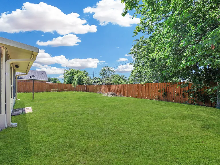 4716 Glass Mountain Dr — Photo 24