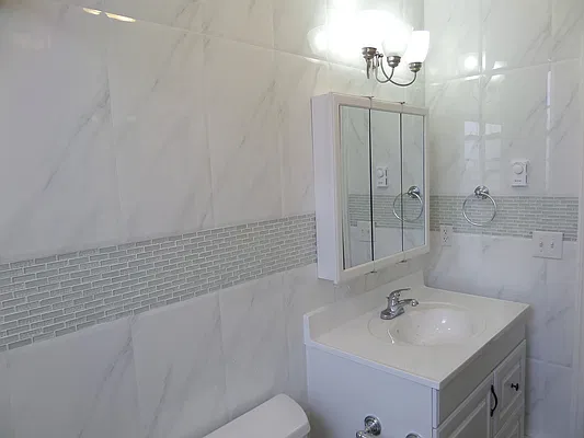 Rented by Vassiliou Group | media 15