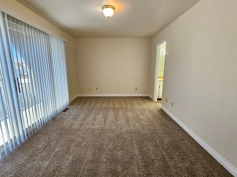 1005ri — Photo 25